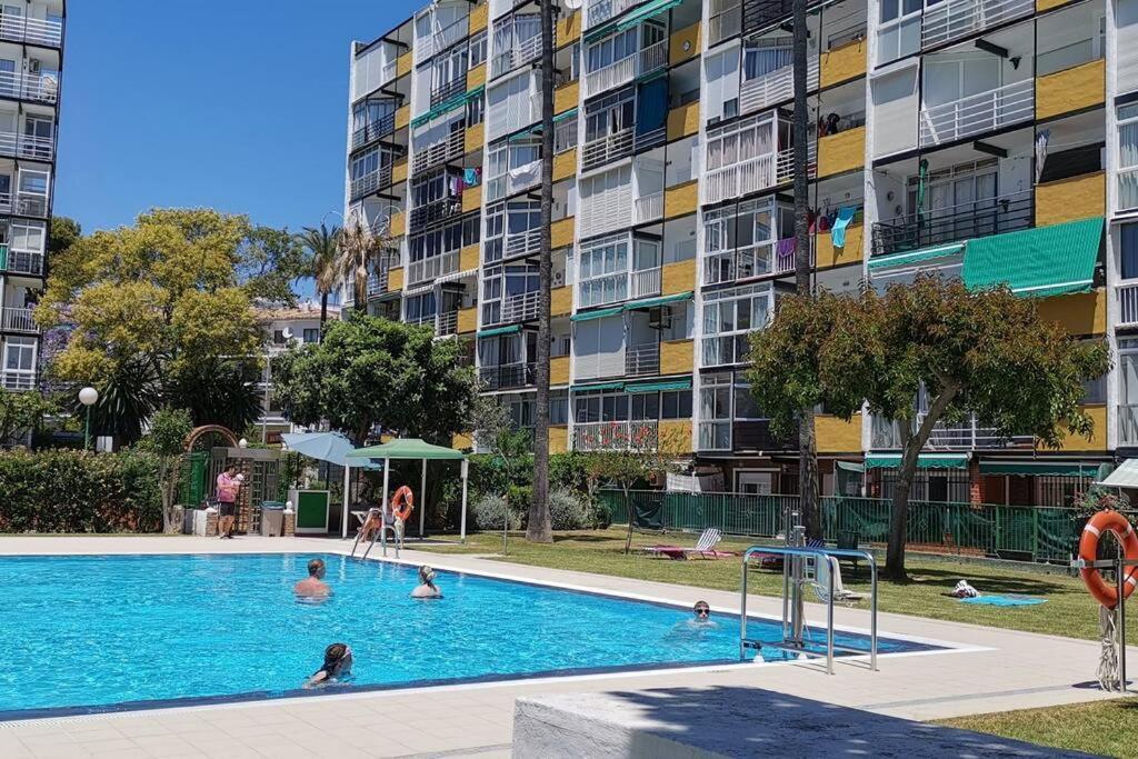 Beautiful Sea Views Cozy 350 M From Apartment Benalmadena