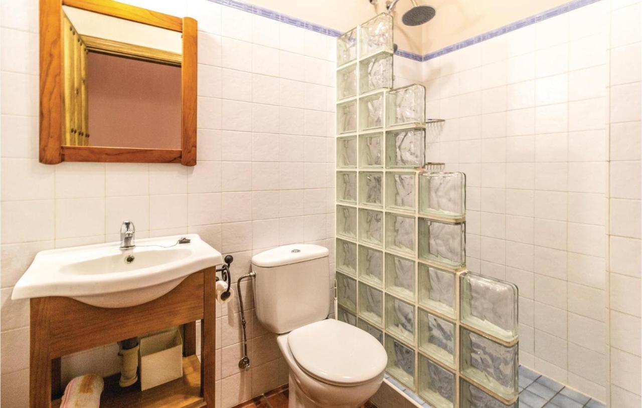 In With 5 Bedrooms, Wifi And Outdoor Swimming Pool Vakantiehuis *
