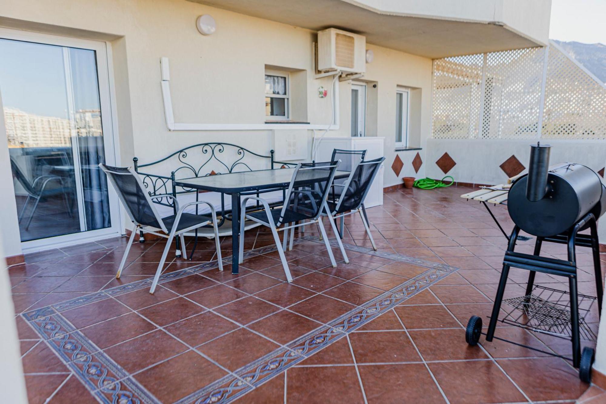 Benalbeach Penthouse Sea View *