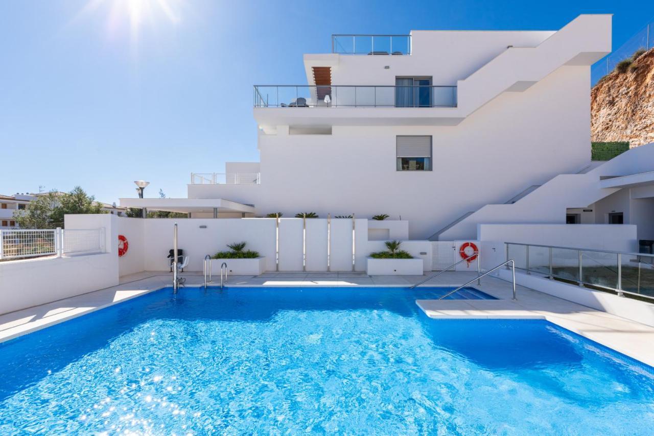 Apartment Blossom - Modern 2 Bedroom Within Walking Distance To Pueblo Benalmadena