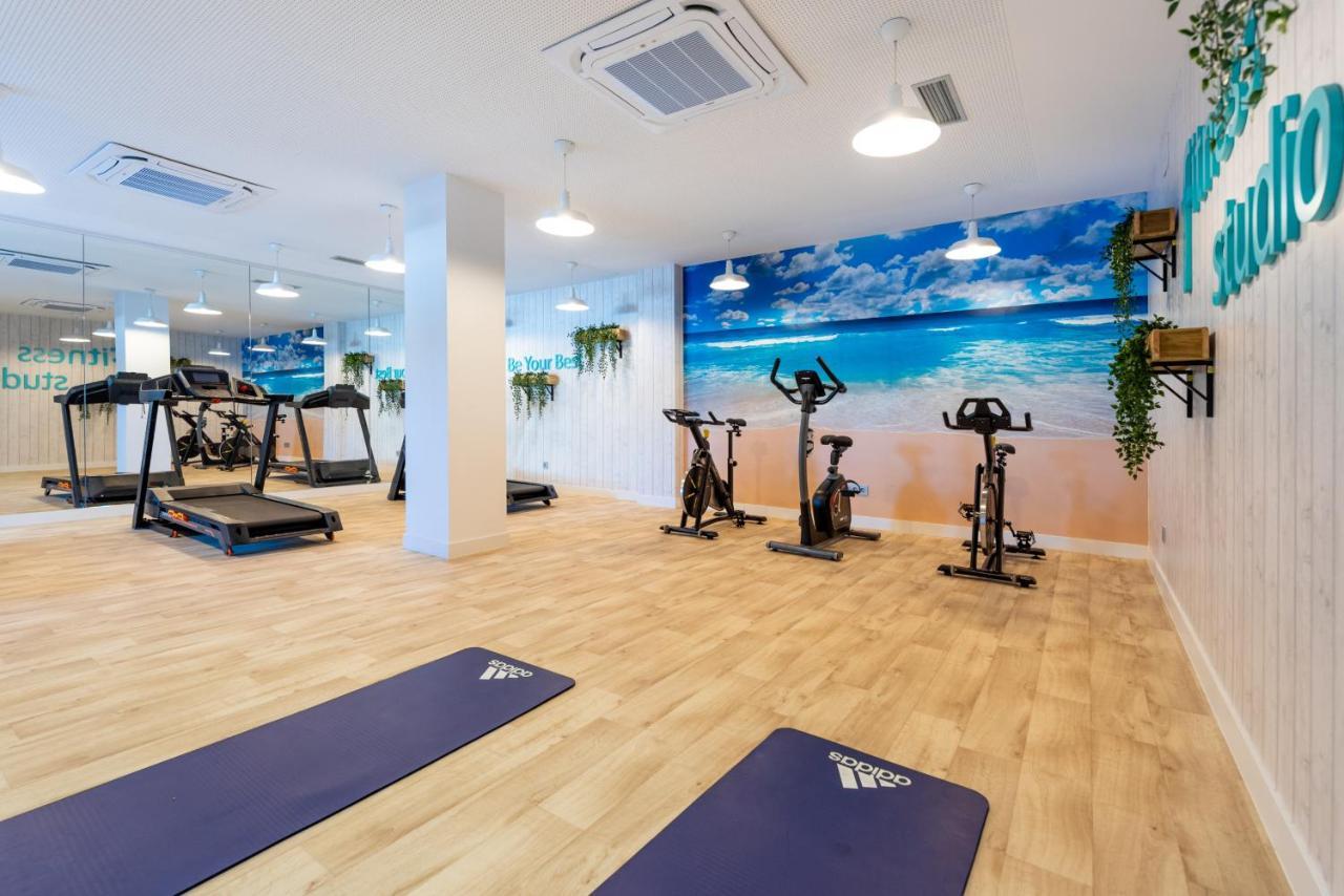 Blossom - Modern 2 Bedroom Within Walking Distance To Pueblo Apartment Benalmadena
