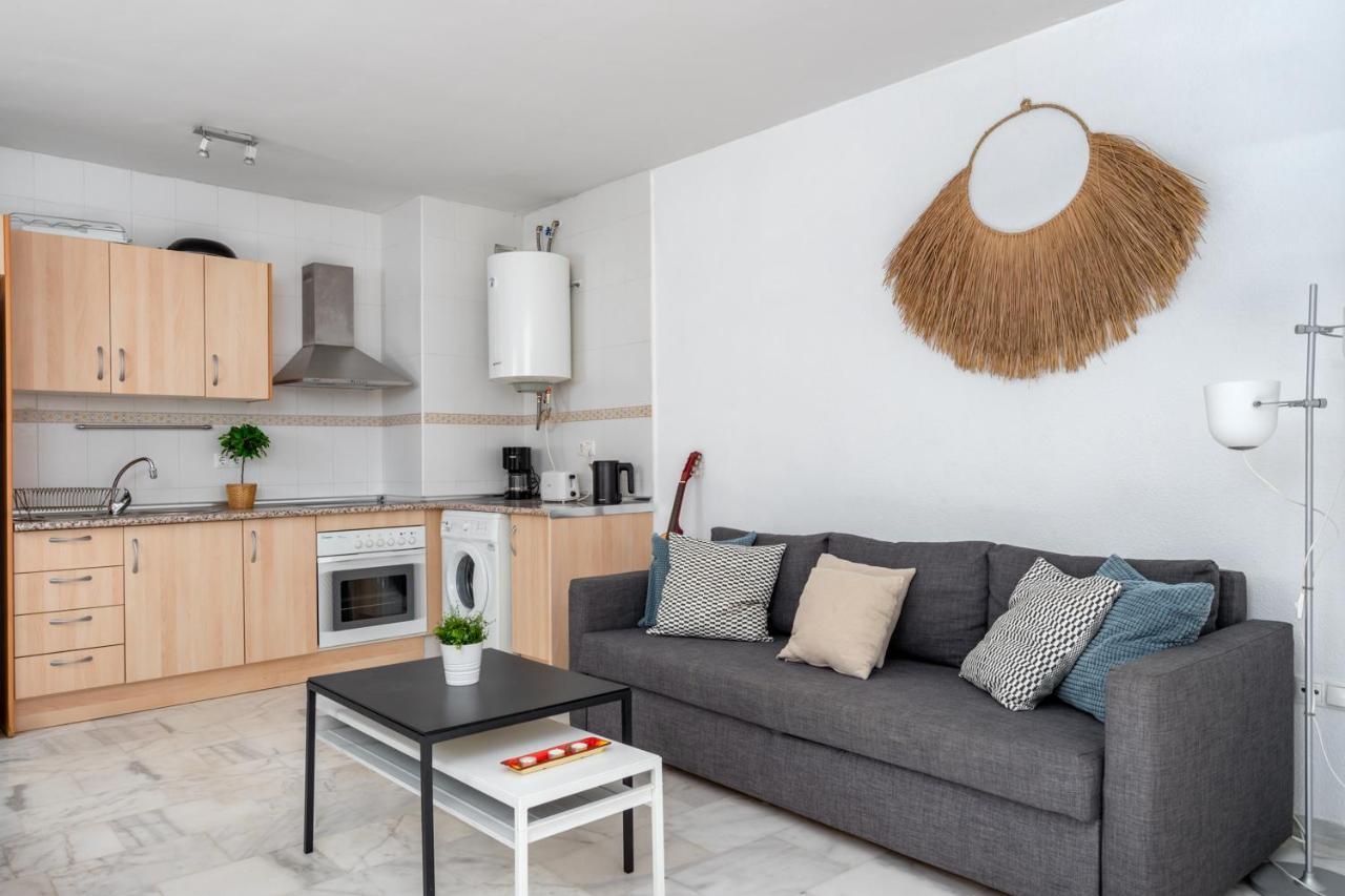 Apartment Private Roof Terrace In By Costarentals - Ref 11
