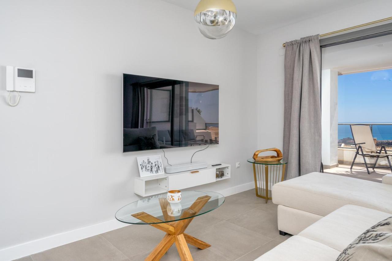 Appartement Luxurious In By Costarentals - Ref 35