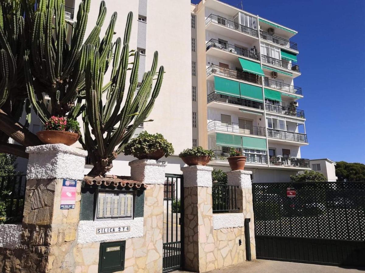Apartment Two Bedroom With Sea Views *