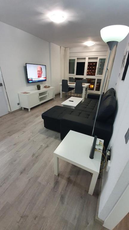 Apartment 1ª Linea Playa, Edificio Diana Ii, Wifi, Puerto Marina. *