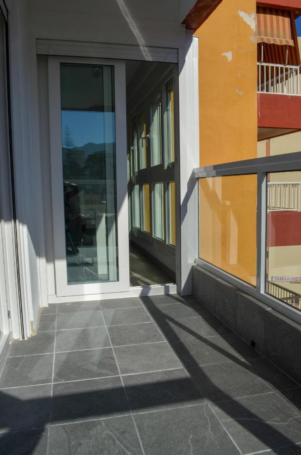 1ª Linea Playa, Edificio Diana Ii, Wifi, Puerto Marina. *
