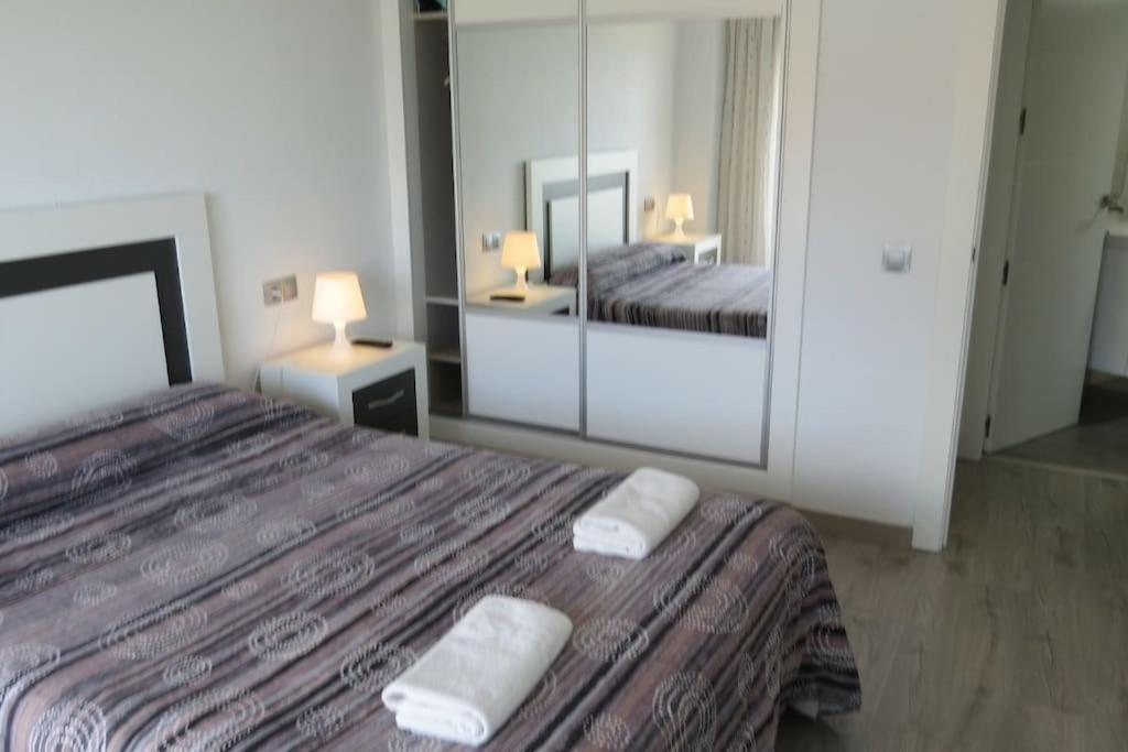 Apartment 1ª Linea Playa, Edificio Diana Ii, Wifi, Puerto Marina. *