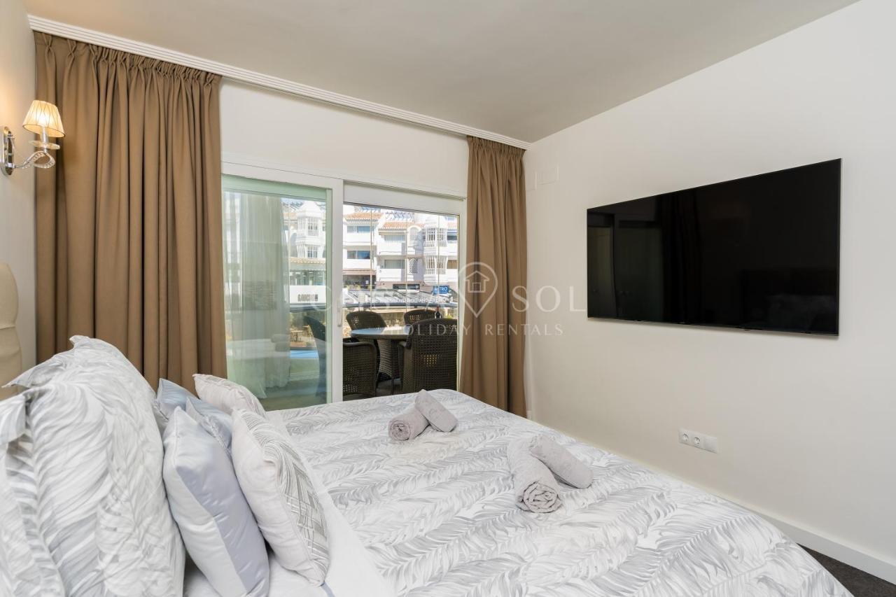 Puerto Marina-benalmadena Luxury Dentro De La Isla Apartment