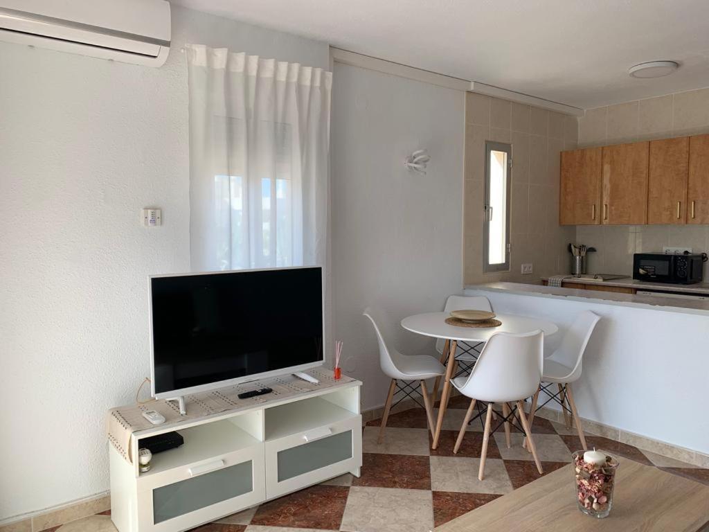 Jupiter 14 Street View Apartment
