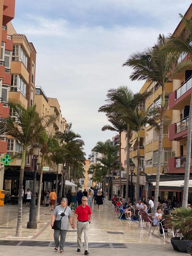 Centrico Con Vistas Y Piscinas Apartment Benalmadena