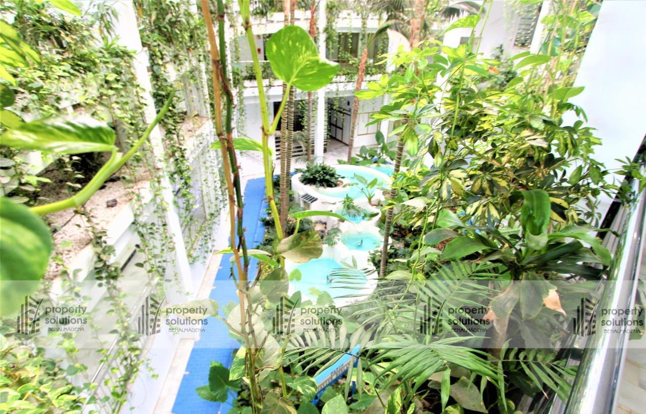 Apartment 812 Benalbeach. 1ºlinea De Playa. Vistas A La Piscina Y La Montana.