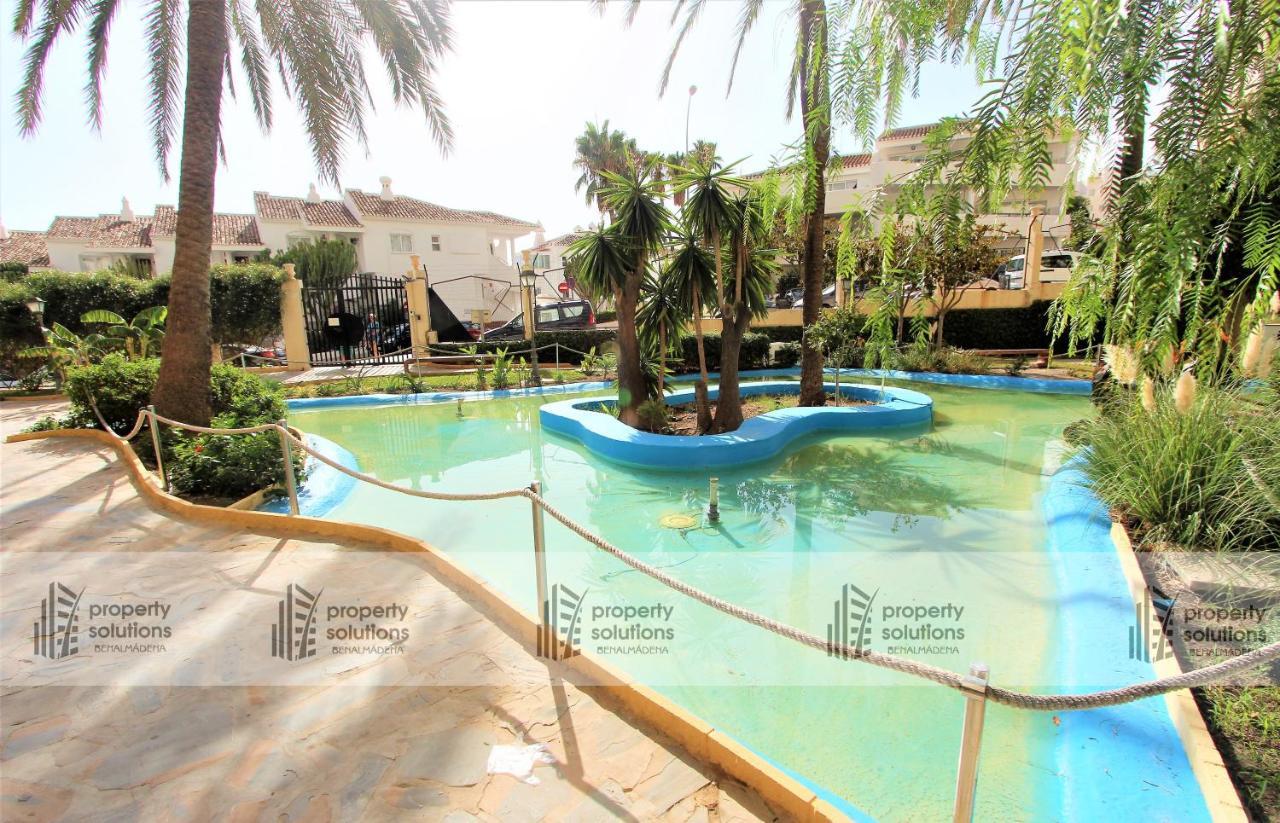 Apartment 812 Benalbeach. 1ºlinea De Playa. Vistas A La Piscina Y La Montana. *