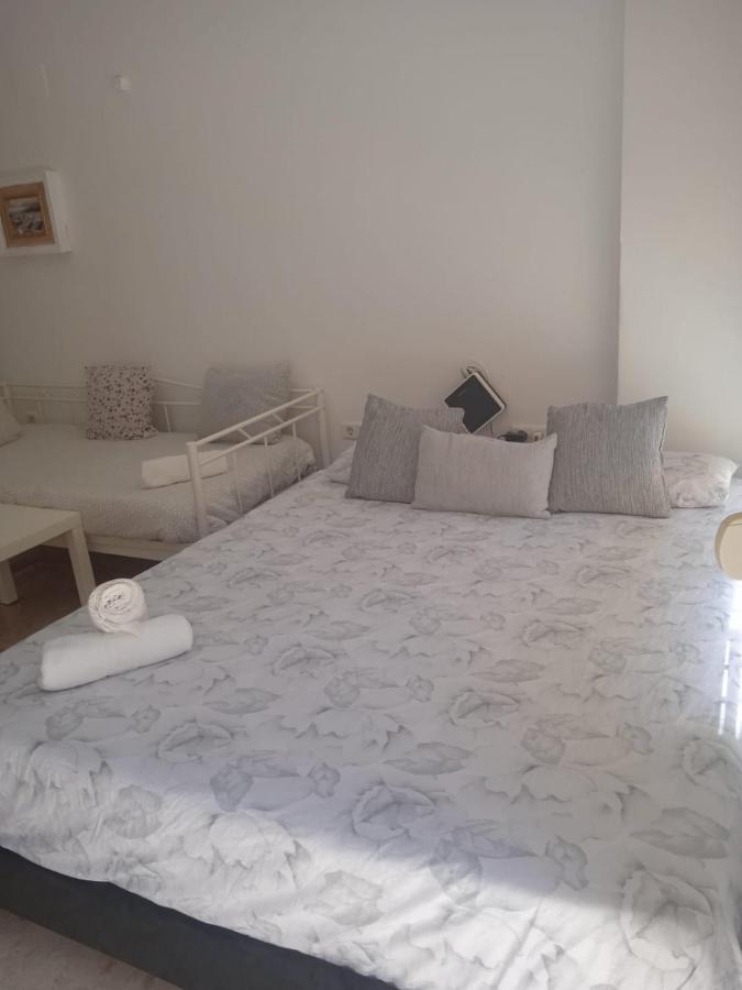 Coqueto Estudio Con Piscina Benalmadena