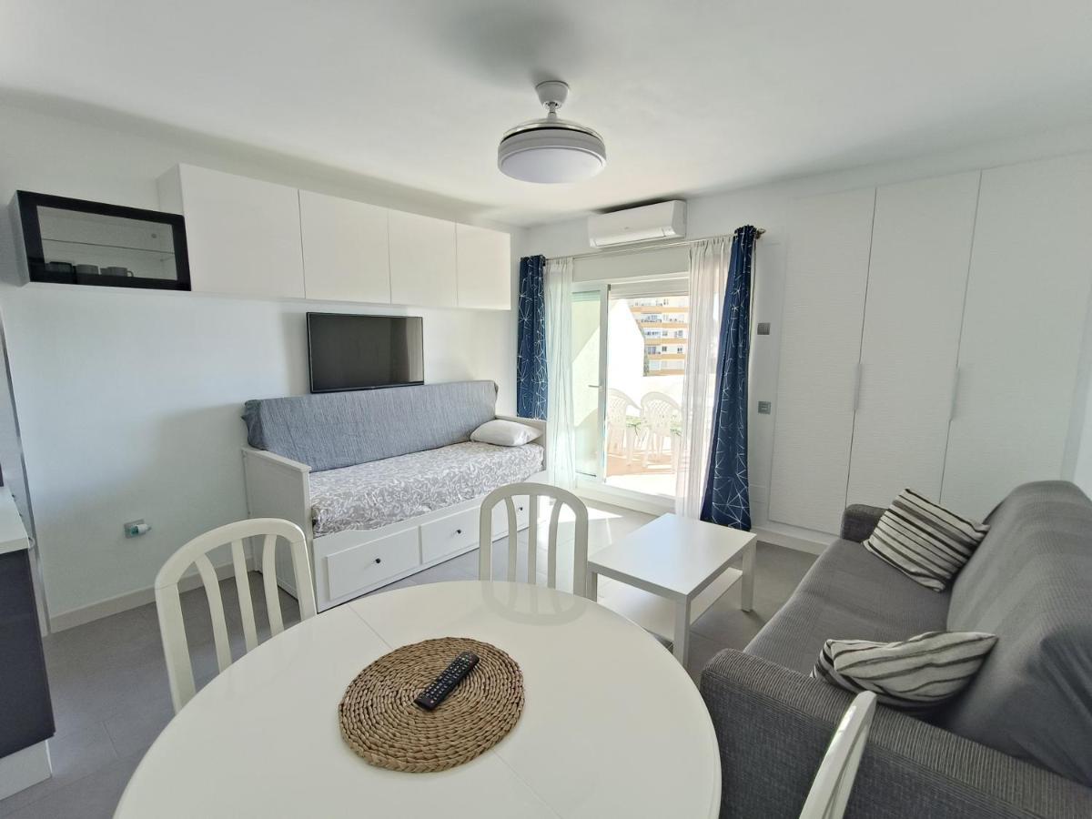 Apartment Benalbeach With Sea Views And Water Park