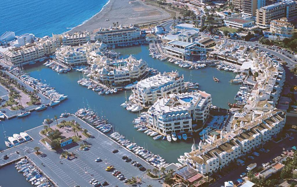 Apartment Great Marina View 2 Bedroom Island Complex In Puerto Marina *