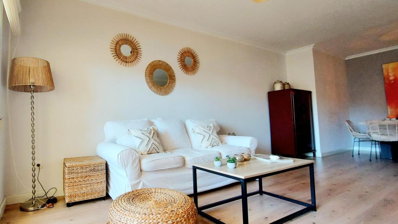 140 M2, 400 Metros De La Playa En Apartment Benalmadena