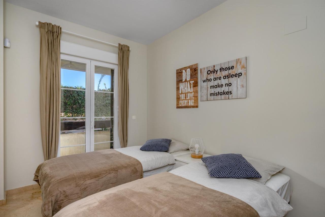 Bil Bil Golf Apartment