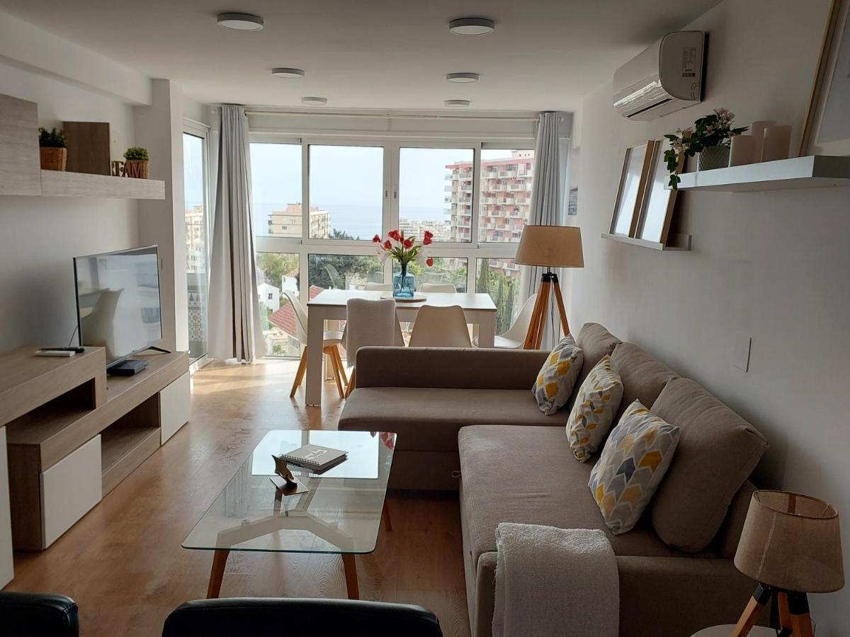 Apartment Beautiful Sea Views Cozy 350 M From Benalmadena