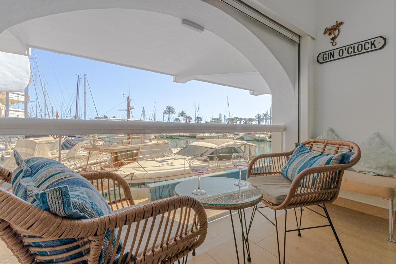 Luxury Waterfront Apartment