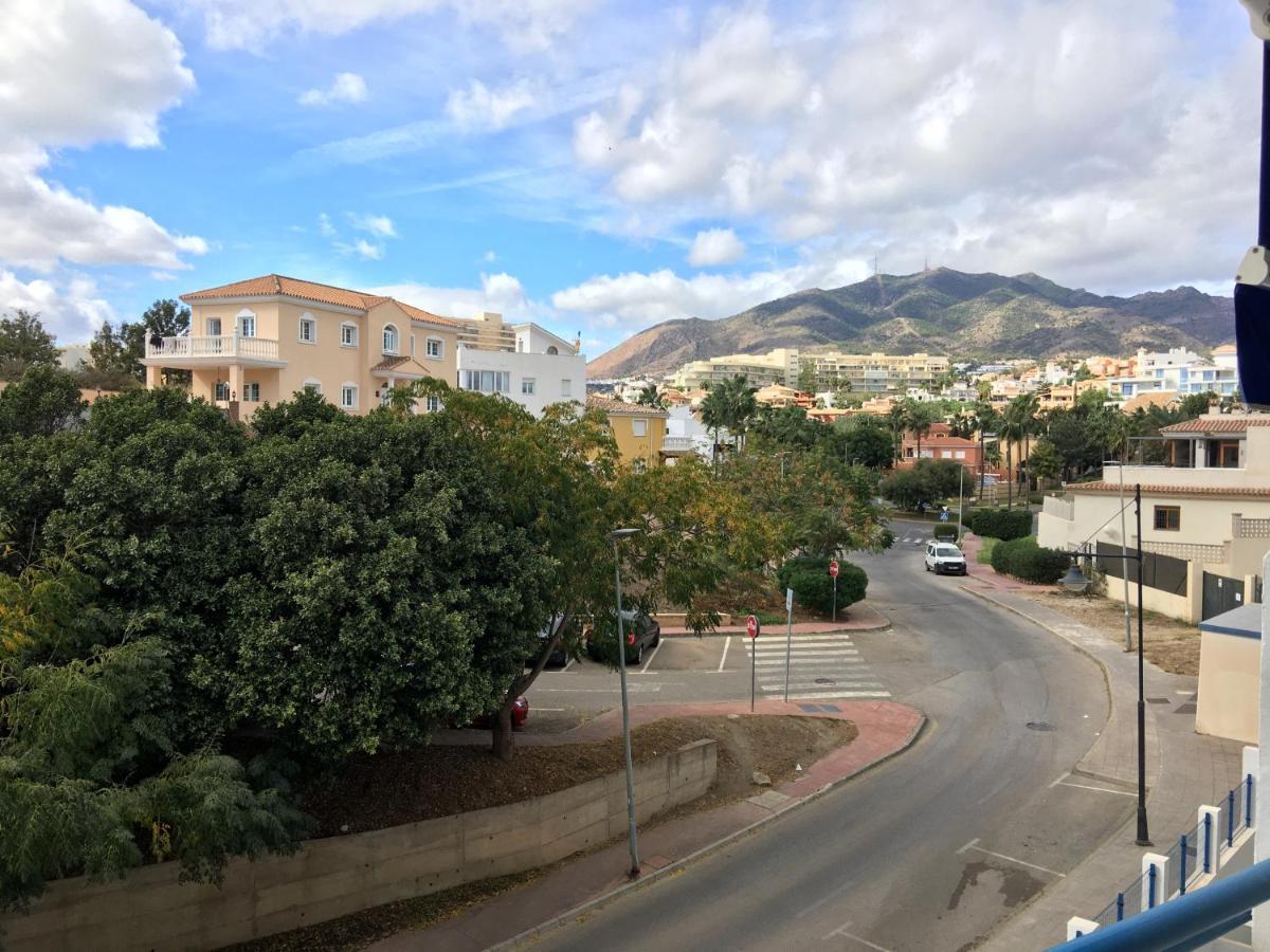 Apartment Paradise Of Benalmadena: Mountain Views Near