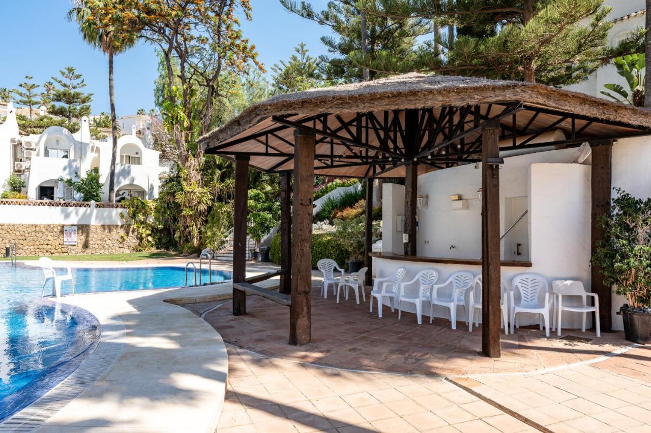 Apartamento Casa Medellin Beachfront Oasis With Pool Benalmádena