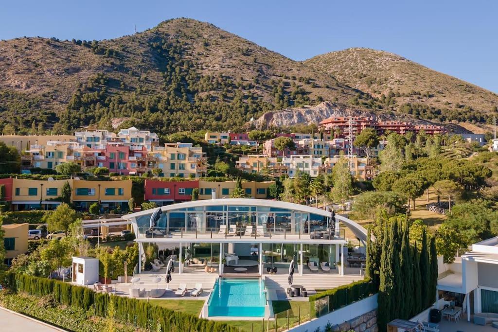 Villa Espectacular In Higueron Benalmádena