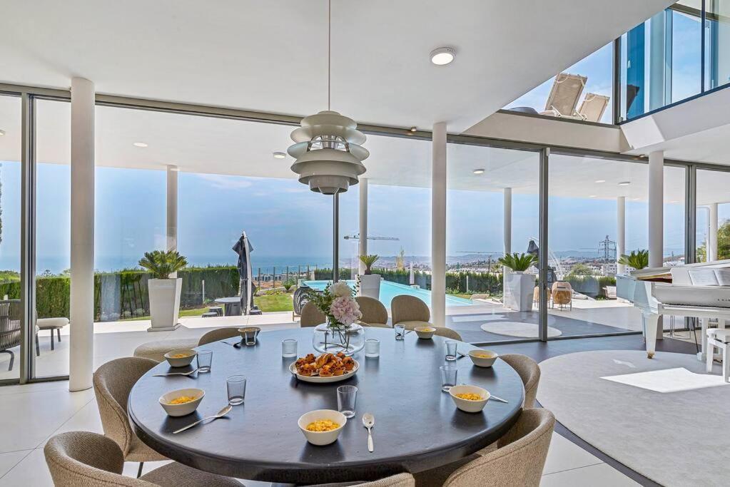 Villa Espectacular In Higueron Benalmádena