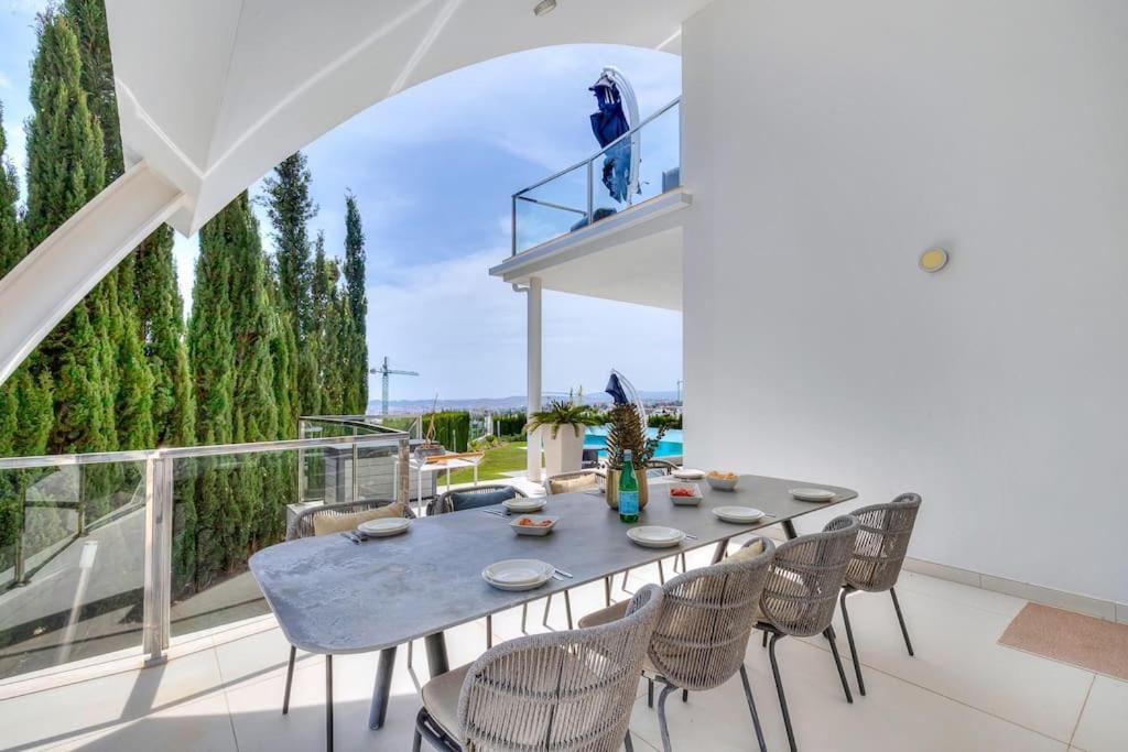 Villa Espectacular In Higueron *