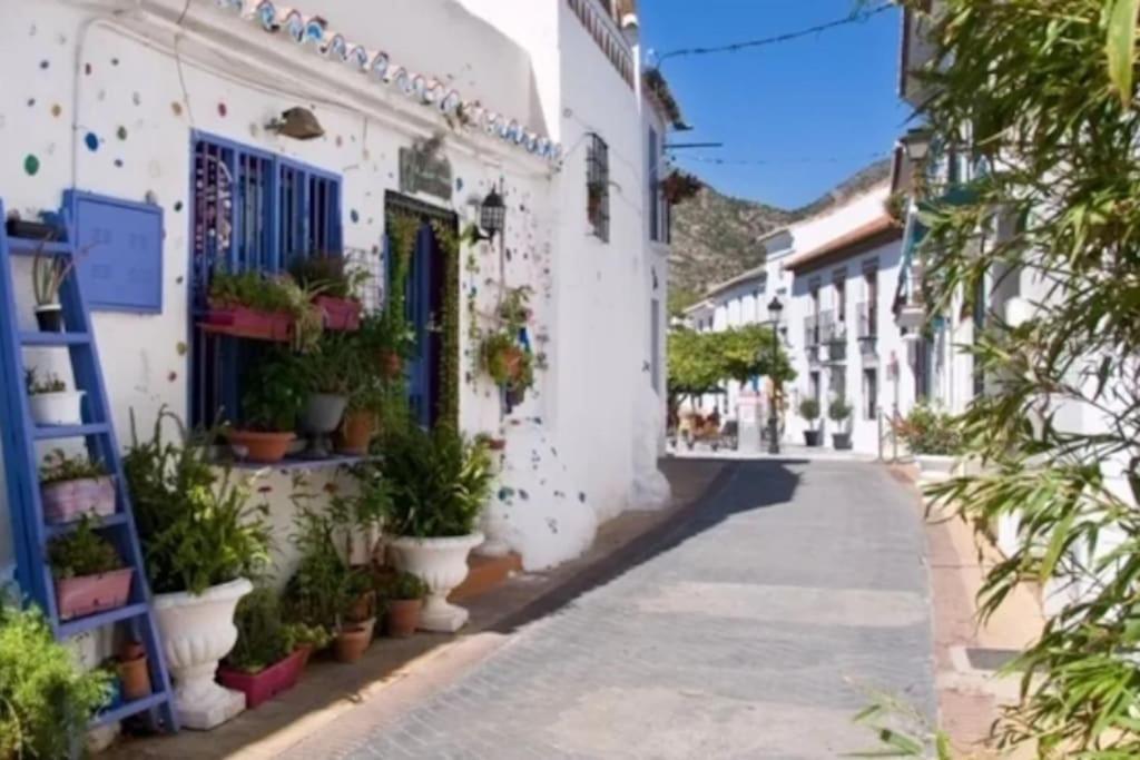 Appartement 3 Bedroom Semi Detached With Stunning Views! *