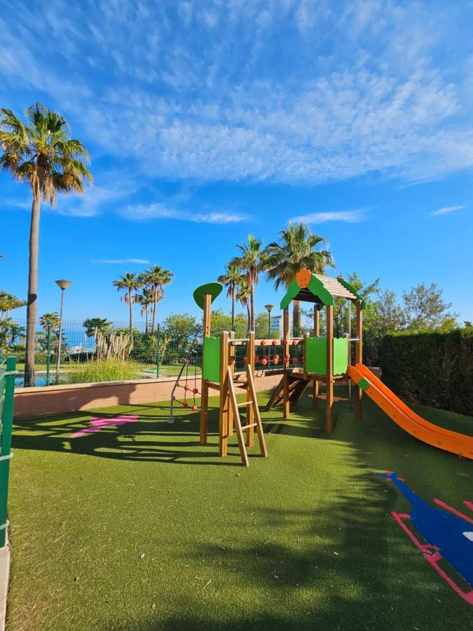 Summer House Duplex En La Playa Con Piscina Holiday home Benalmadena