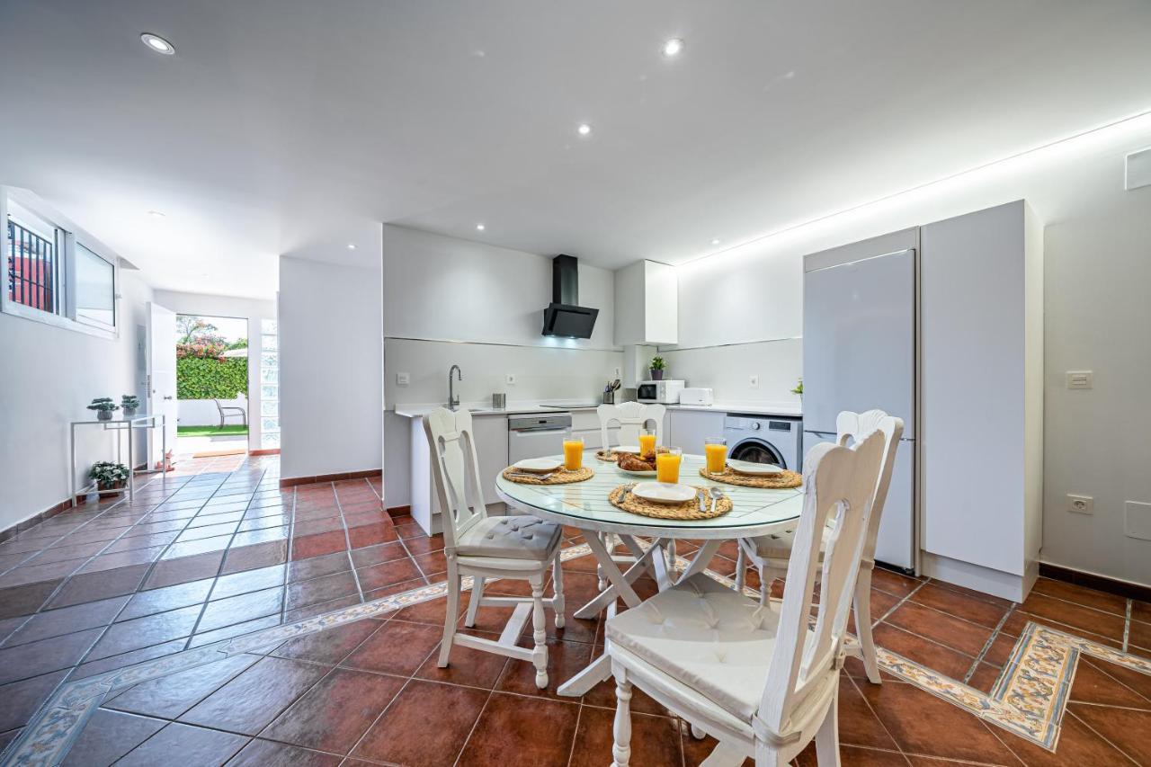 Carmen Garden & Parking Apartment *