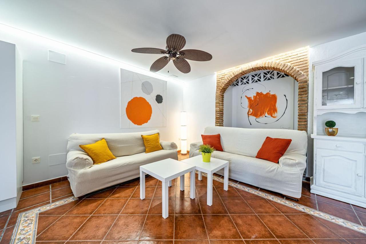 Carmen Garden & Parking Apartment