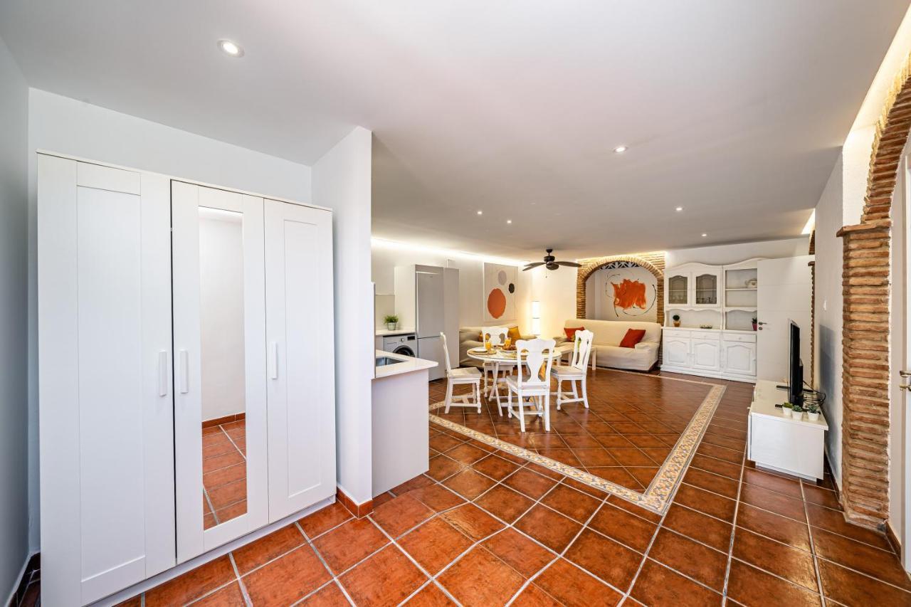 Carmen Garden & Parking Apartment *