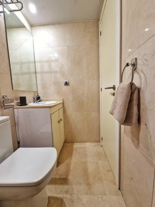 Acogedor Piso Con Terraza Y Parking! Apartment Benalmadena