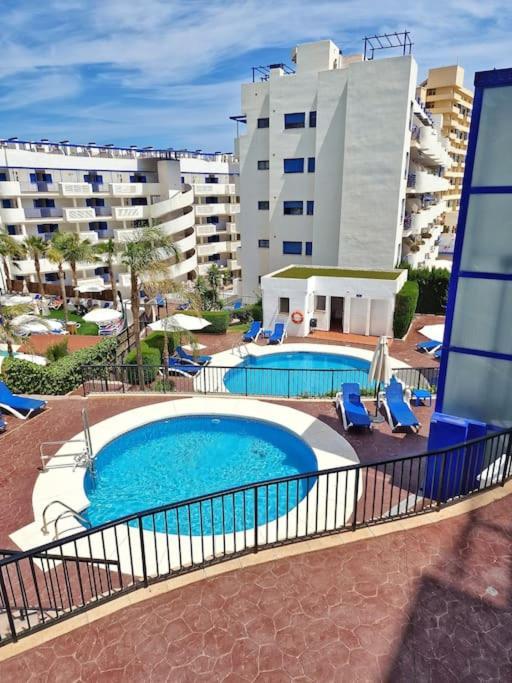 Acogedor Piso Con Terraza Y Parking! Benalmadena
