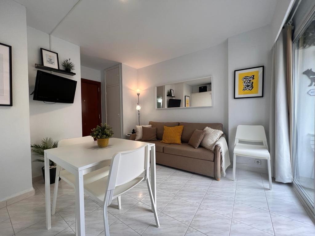 Apartment Estudio Con Piscina A 200 M De La Playa