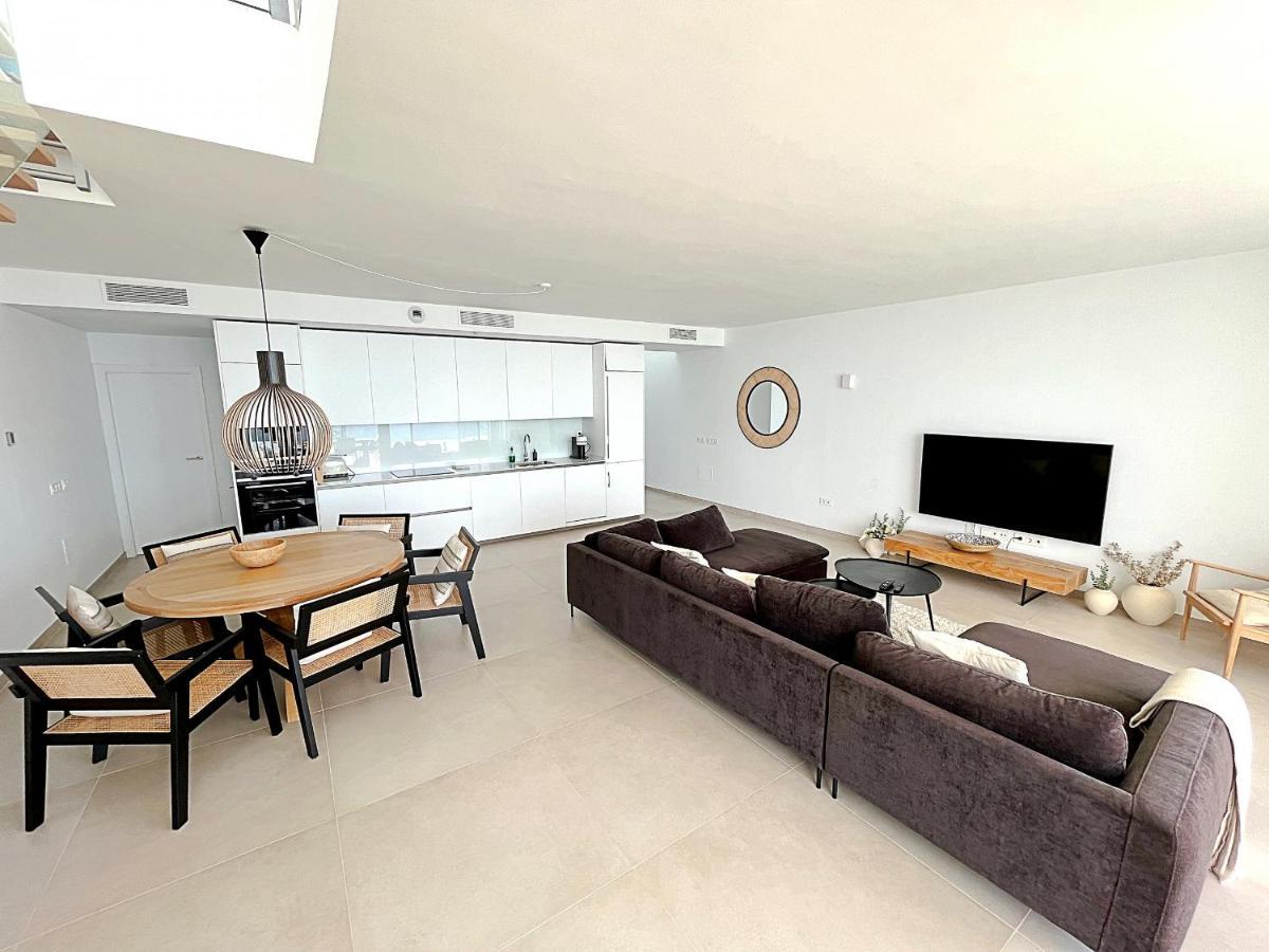 Stupa Hills V F34j - Luxury Sea View Duplex Appartement *
