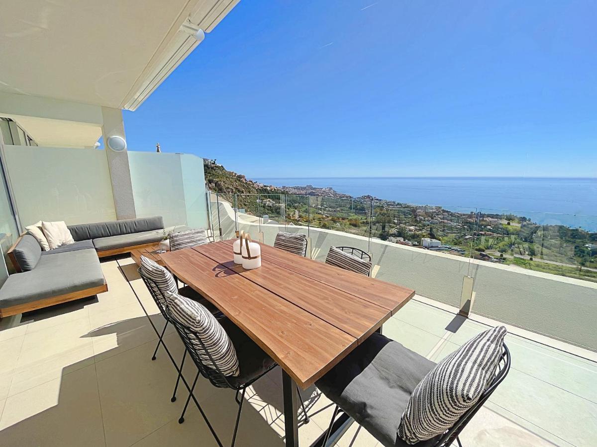 Stupa Hills V F34j - Luxury Sea View Duplex Appartement Benalmádena