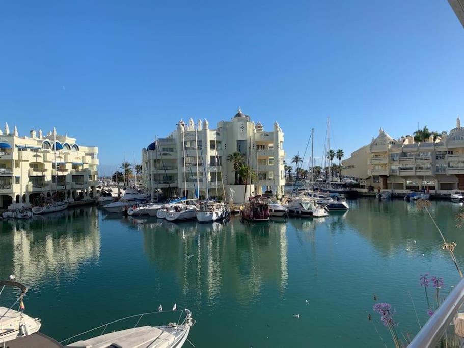 Costa Malaga Muy Acogedor Con Vistas Al Mar Terraza Gigante Verano E Invierno Parking Appartement Benalmádena