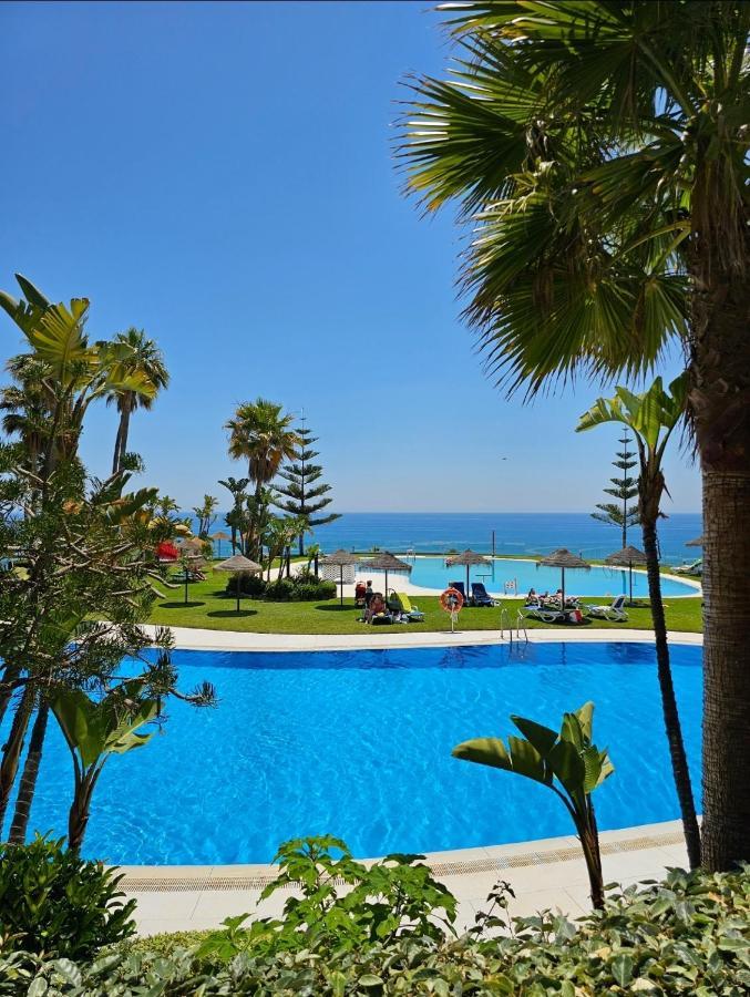 Summer House Duplex En La Playa Con Piscina Vakantiehuis Benalmádena