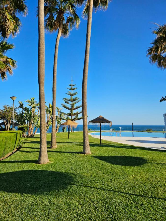 Summer House Duplex En La Playa Con Piscina Vakantiehuis