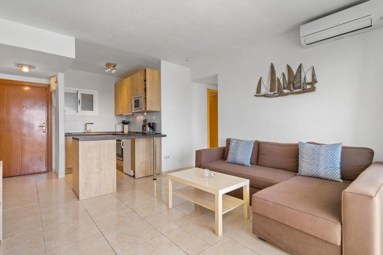 Seaview With Pool In By Costarentals - Ref 186 Appartement