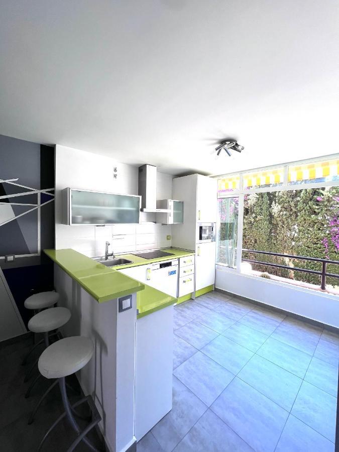 Amplio, Moderno Apartamento 3