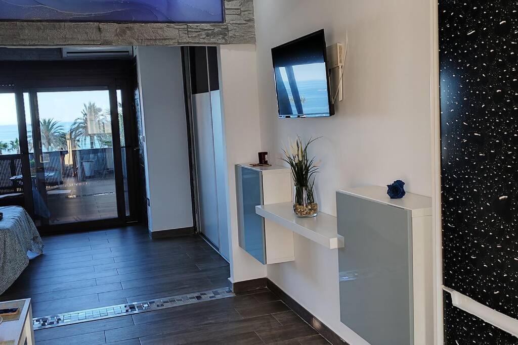 Apartamento Primera Linea De Playa Aloha Playa