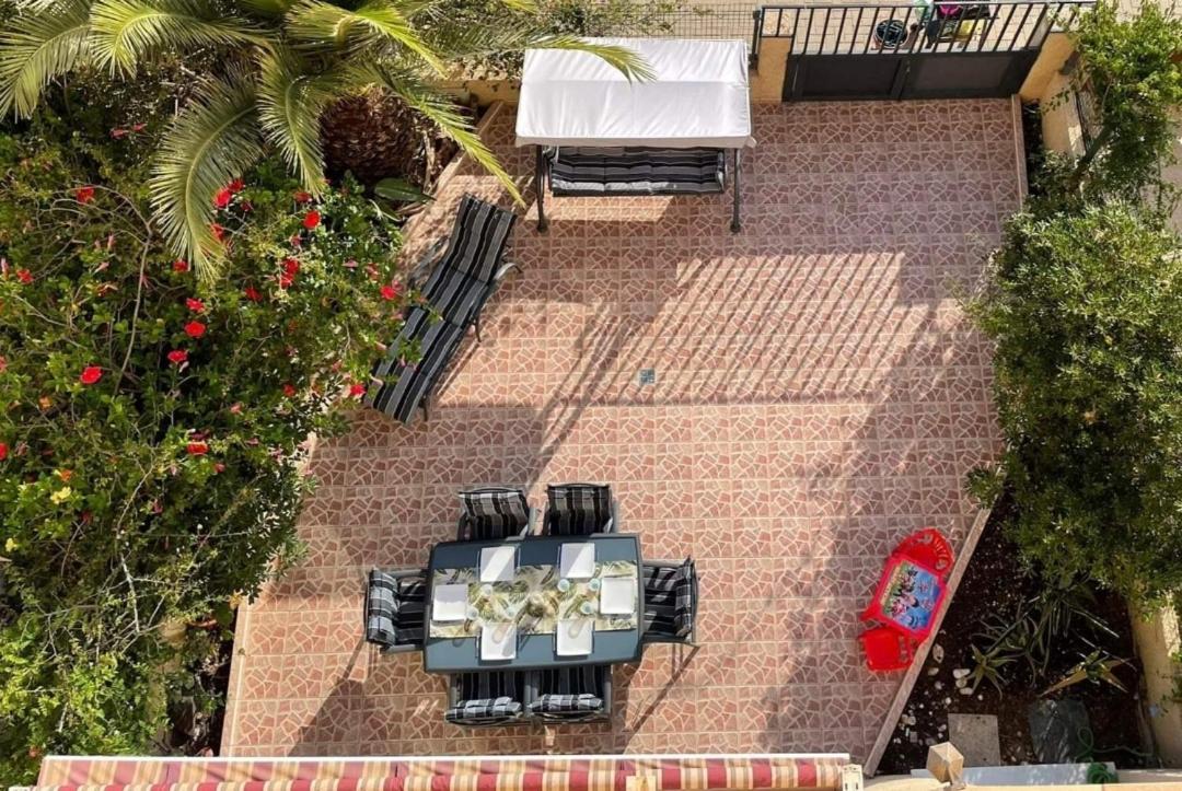 Summer House Duplex En La Playa Con Piscina Vakantiehuis