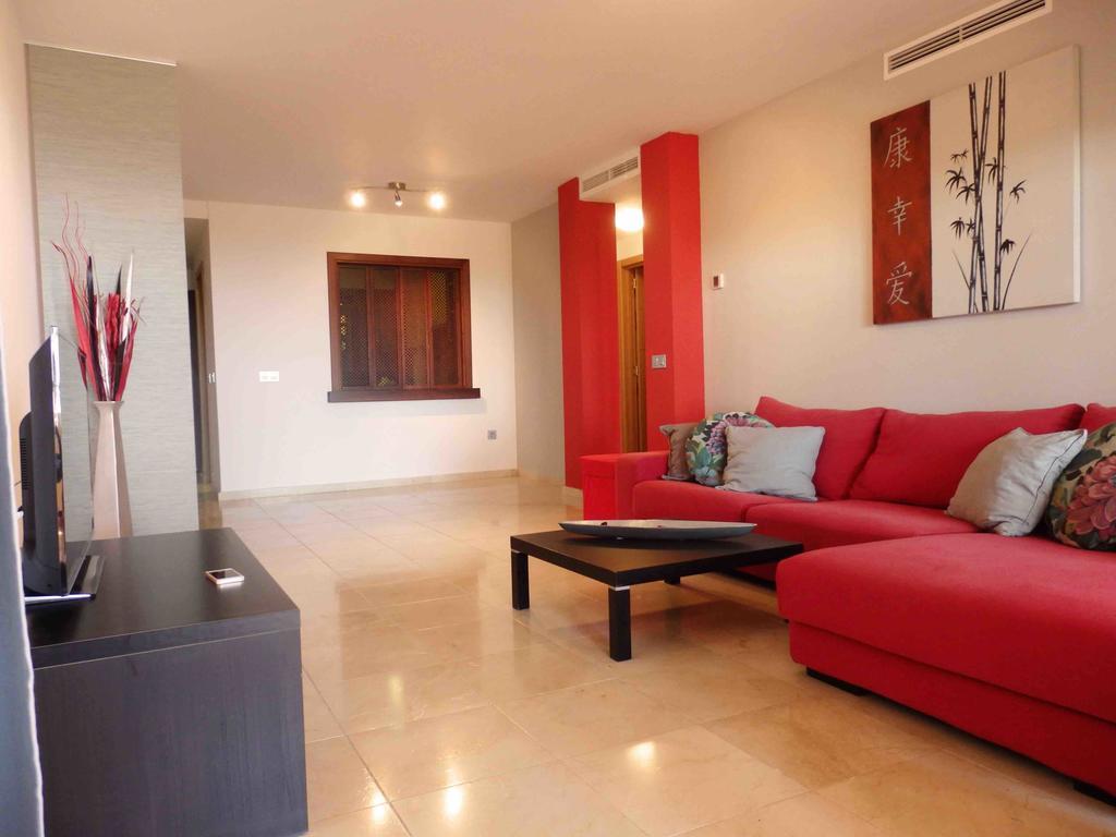 Occidental Apartment *
