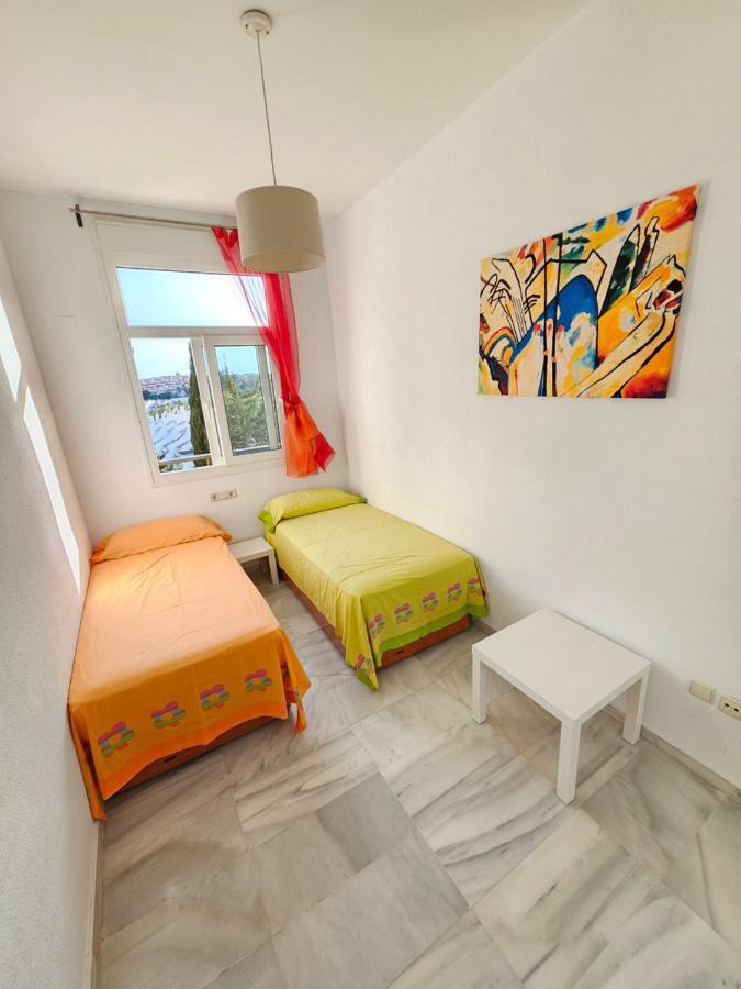 Summer House Duplex En La Playa Con Piscina Vakantiehuis Benalmádena