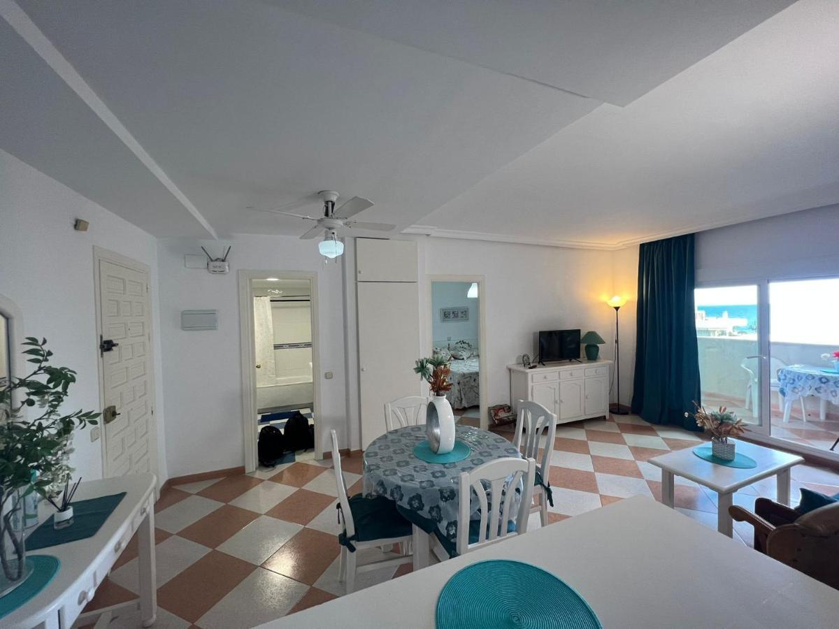 Con Terraza Y Piscina - Todoholiday Apartment