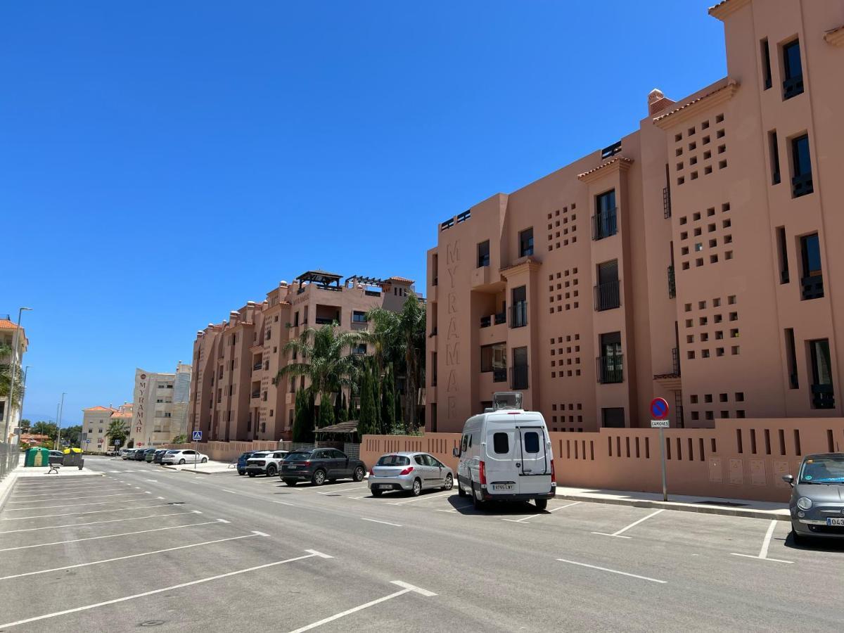 Costa Del Sol In Myramar Apartment
