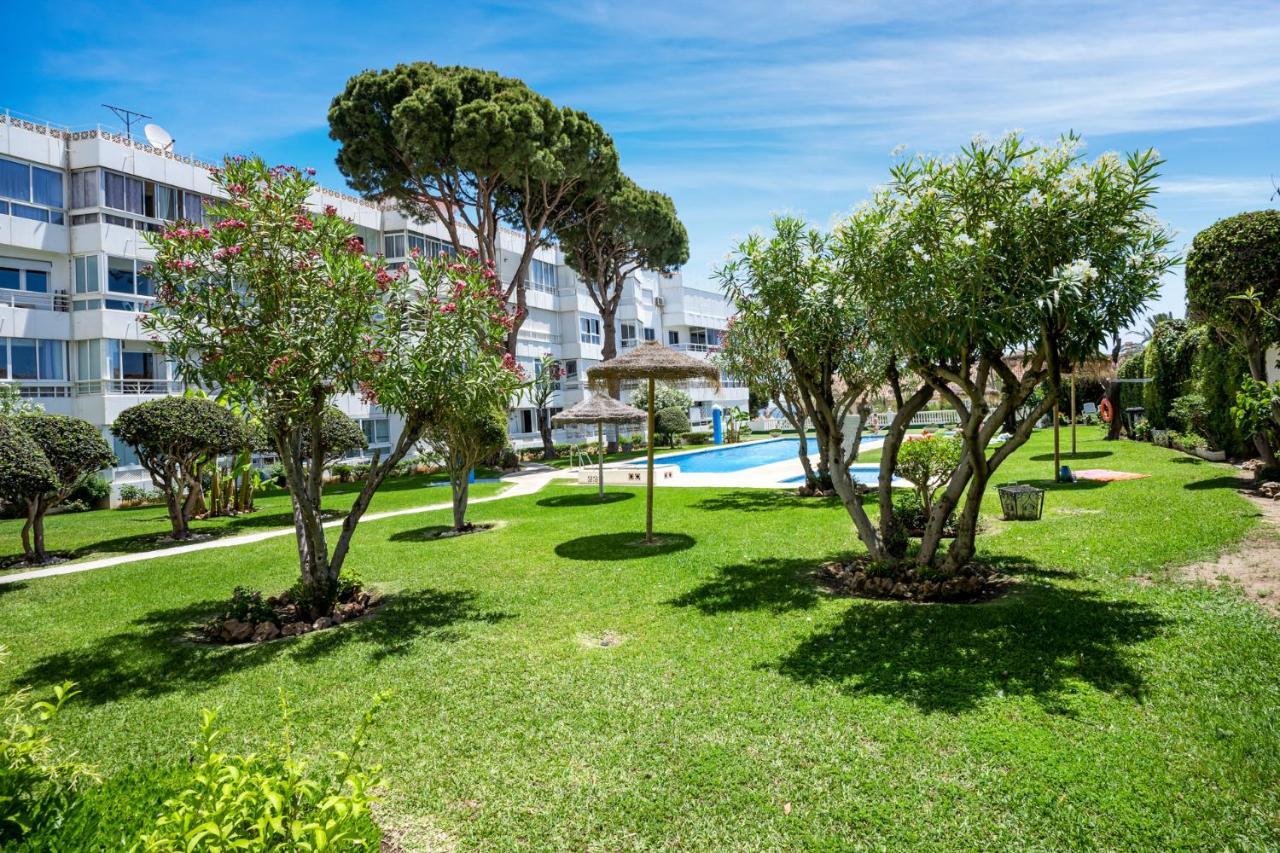 Seaview With Pool In By Costarentals - Ref 186